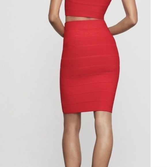 BCBG Matching Set: Jayla Top + Alexa Skirt 🔥 - Picture 2 of 15